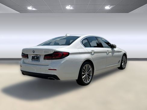 Used 2023 BMW 530i w/ Premium Package RWD image 7