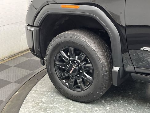 Certified 2025 GMC Sierra 2500 AT4 w/ AT4 Premium Plus Package AWD/4WD image 41
