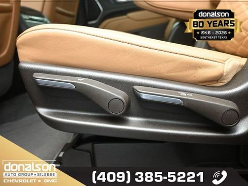 Used 2023 Cadillac Escalade Premium Luxury image 10