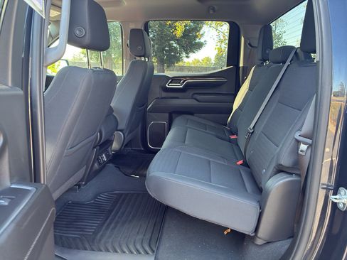 Used 2023 Chevrolet Silverado 1500 LT AWD/4WD image 41
