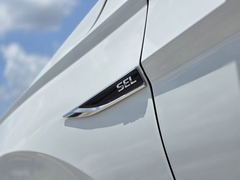 Used 2020 Volkswagen Jetta SEL Premium image 37