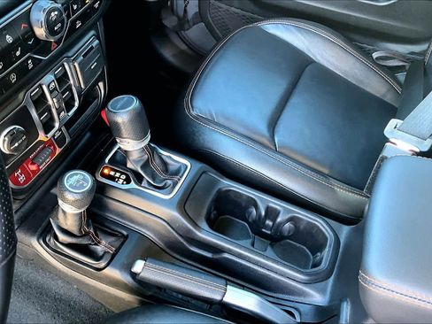 Certified 2022 Jeep Gladiator Mojave w/ LED Lighting Group image 17