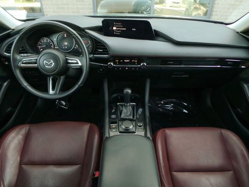 Used 2022 MAZDA MAZDA3 s FWD image 5