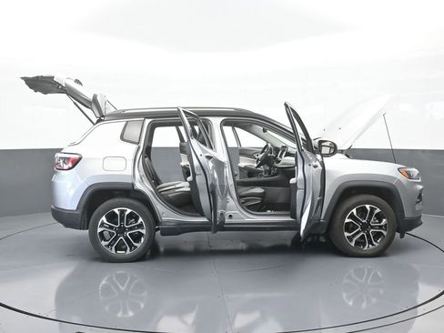 Used 2022 Jeep Compass Limited w/ Sun and Sound Group image 70