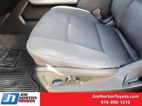 Used 2018 Chevrolet Silverado 1500 LT w/ All Star Edition image 26