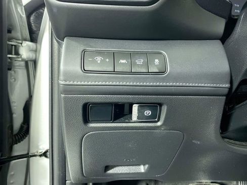 Used 2023 Hyundai Santa Fe SEL Premium image 14