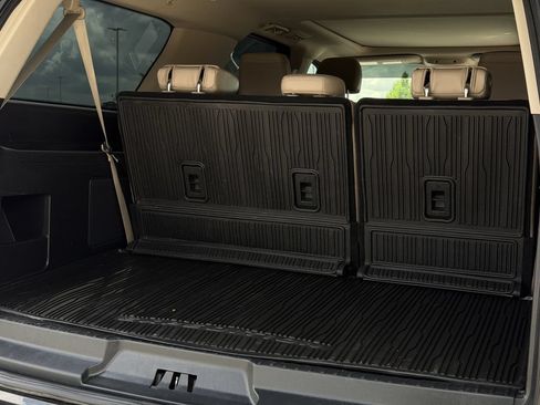 Used 2024 Ford Expedition Max Limited RWD image 29