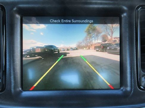 Used 2015 Dodge Challenger R/T Plus image 35