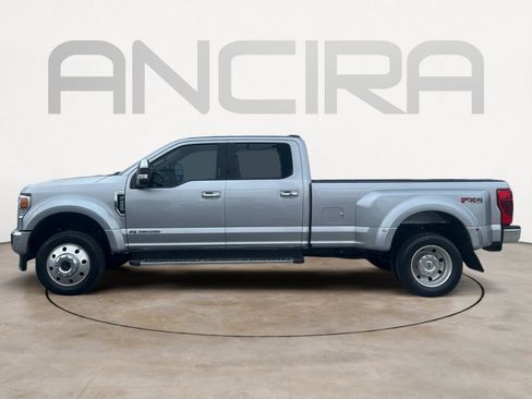 Used 2022 Ford F450 XLT w/ XLT Premium Package image 7