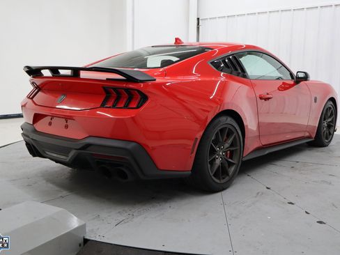 Used 2025 Ford Mustang Dark Horse image 4