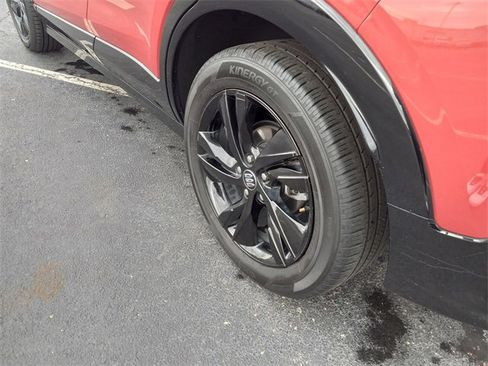 Used 2024 Buick Encore GX Sport Touring w/ Comfort Package image 10