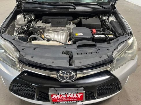 Used 2017 Toyota Camry SE FWD image 9