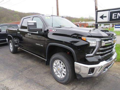 Used 2024 Chevrolet Silverado 2500 LTZ w/ LTZ Convenience Package AWD/4WD image 1