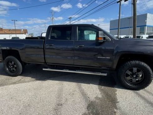 Used 2016 Chevrolet Silverado 2500 LT w/ LT Convenience Package image 3