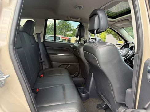 Used 2017 Jeep Compass High Altitude FWD image 10