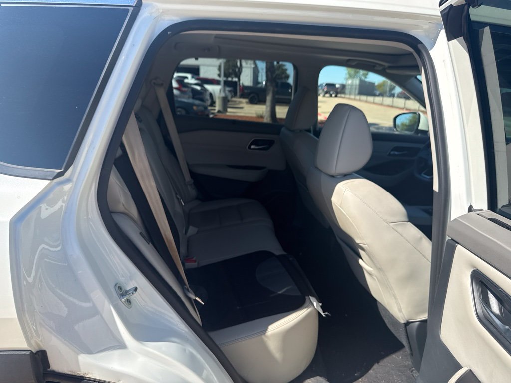 Certified 2021 Nissan Rogue SL w/ Premium Package FWD image 17