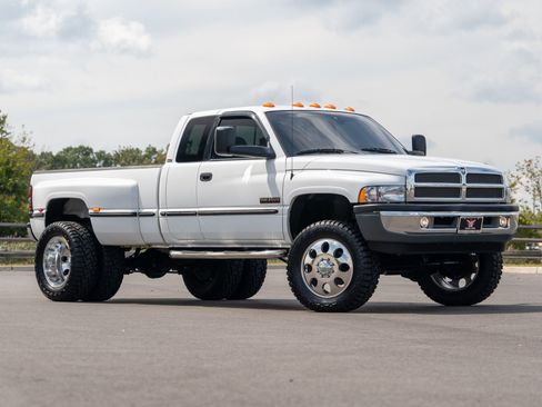 Used 1999 Dodge Ram 3500 Truck 4x4 Quad Cab image 2