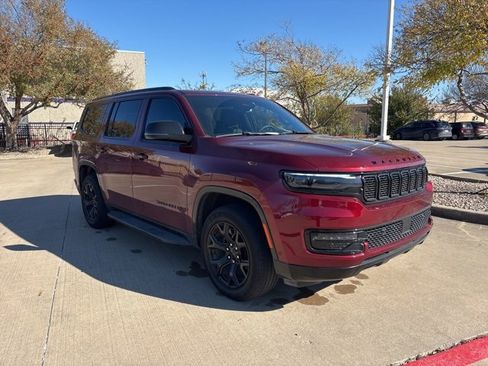 Used 2024 Jeep Wagoneer Series II image 3