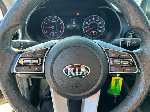 Used 2020 Kia Forte LXS FWD image 9