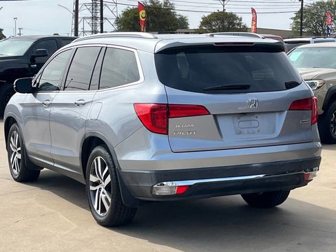 Used 2017 Honda Pilot Touring image 6