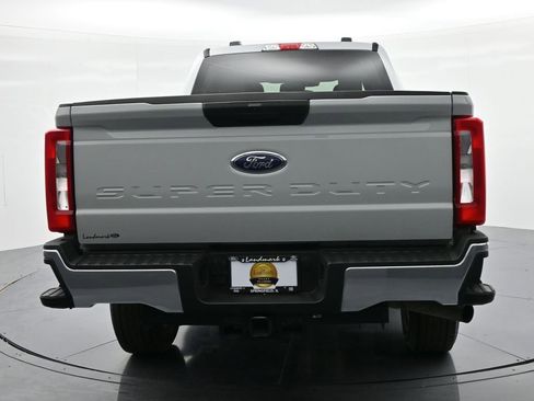 Used 2025 Ford F250 XLT image 7