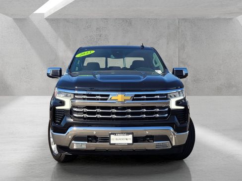 Used 2023 Chevrolet Silverado 1500 LTZ w/ LTZ Convenience Package II RWD image 3