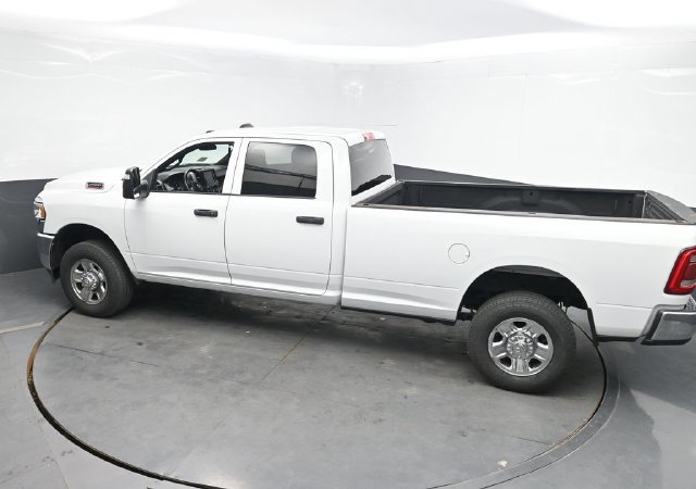 Used 2024 RAM 2500 Tradesman w/ Chrome Appearance Group AWD/4WD image 22