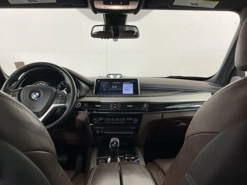 Used 2018 BMW X5 xDrive50i w/ Dynamic Handling Package image 26