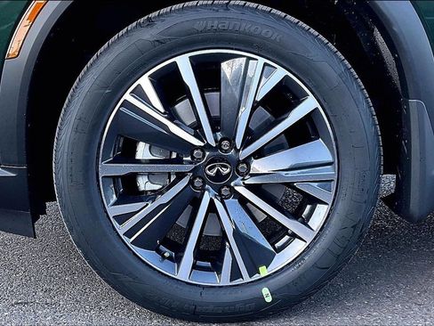 New 2026 INFINITI QX60 Luxe w/ Family Package FWD image 13