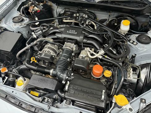 Used 2017 Toyota 86 image 39