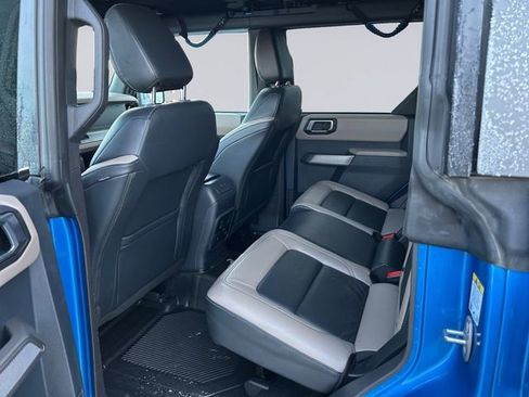 Used 2023 Ford Bronco Wildtrak image 13