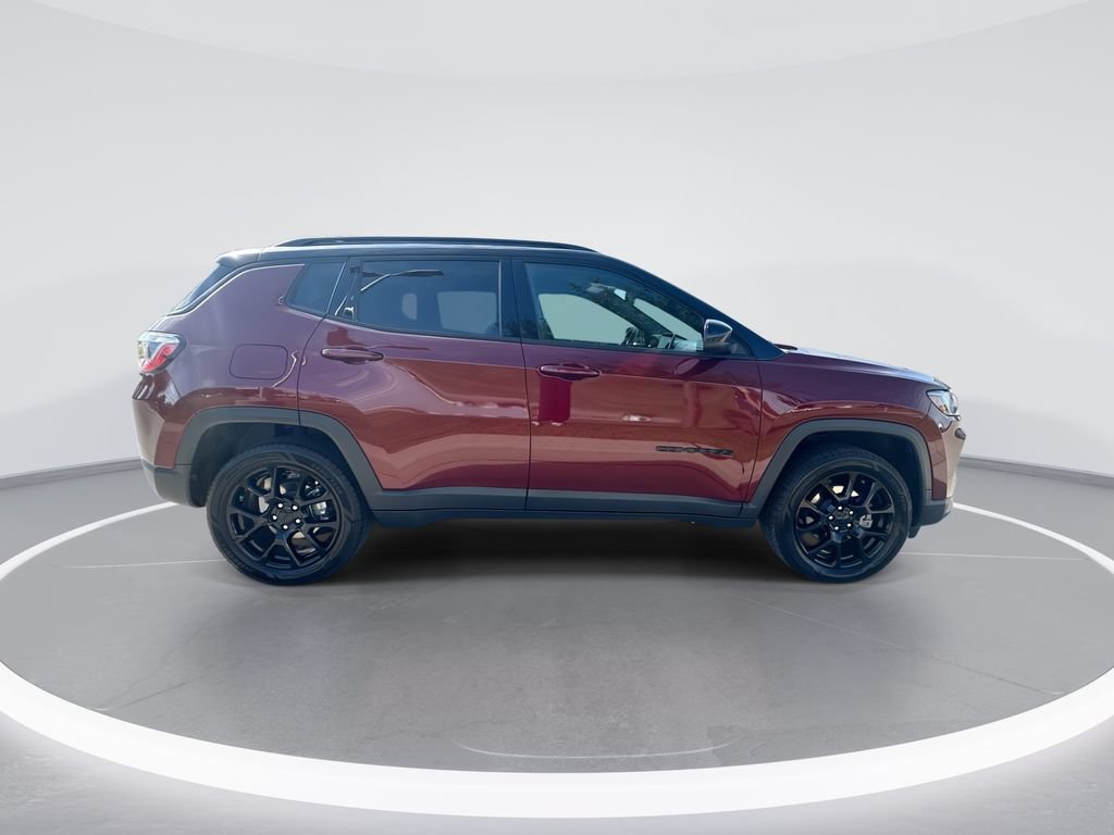 Used 2022 Jeep Compass Latitude w/ Convenience Group AWD/4WD image 9