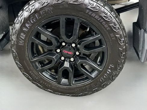 Used 2024 GMC Sierra 1500 Pro w/ Graphite Edition AWD/4WD image 26