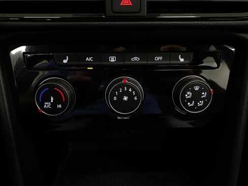 New 2025 Volkswagen Taos S image 22