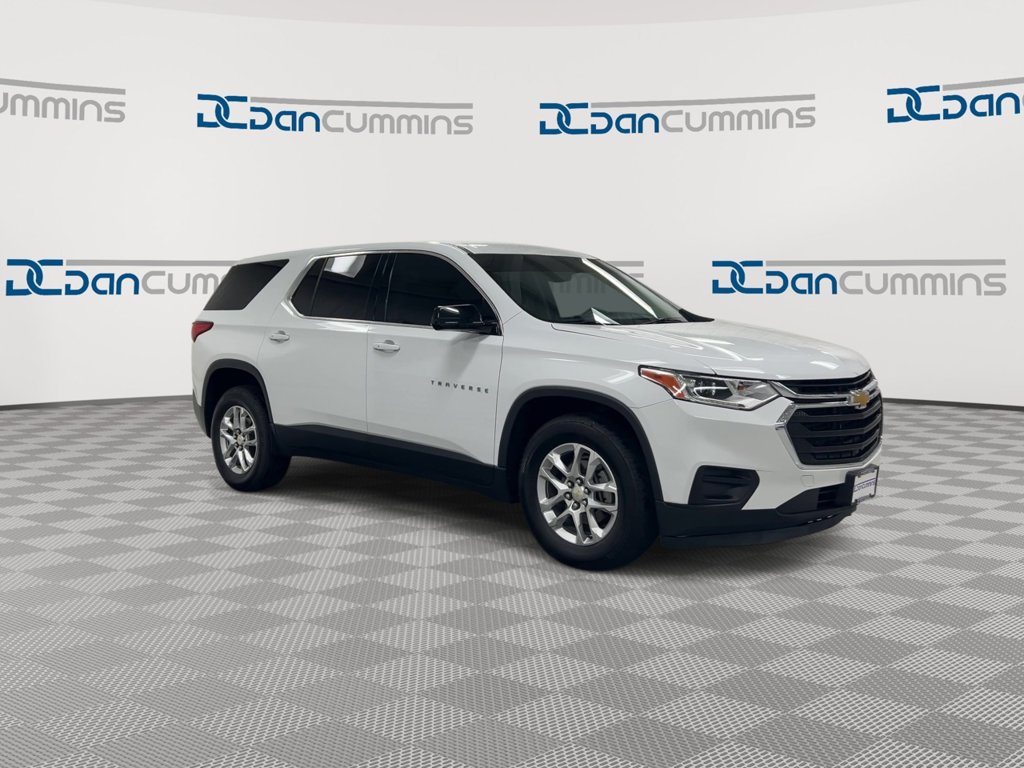 Used 2018 Chevrolet Traverse LS w/ LPO, Floor Liner Package AWD/4WD image 2