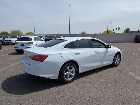 Used 2017 Chevrolet Malibu LS image 4