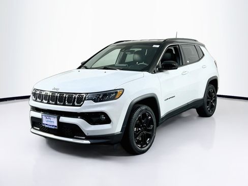 Used 2023 Jeep Compass Limited AWD/4WD image 1