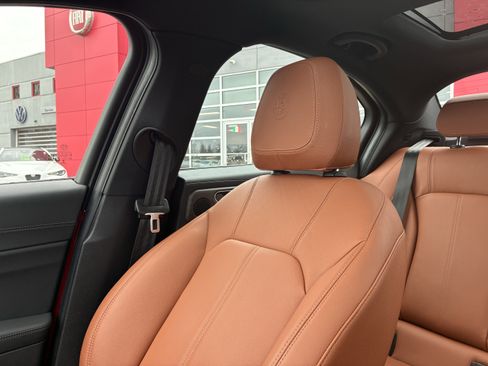 Certified 2022 Alfa Romeo Giulia Ti image 28