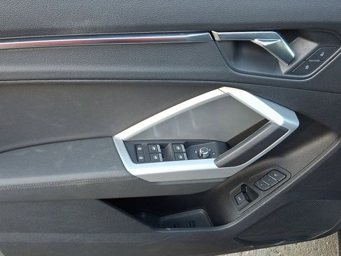 Used 2022 Audi Q3 2.0T Premium image 12