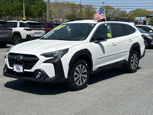 Certified 2024 Subaru Outback Premium AWD/4WD image 3