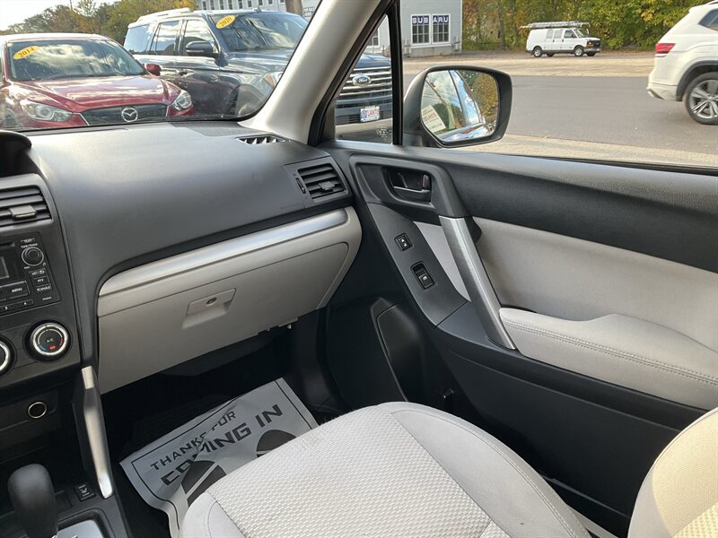 Used 2014 Subaru Forester 2.5i Premium w/ All-Weather Package AWD/4WD image 11