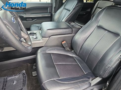 Used 2019 Ford Expedition Max XLT w/ Equipment Group 201A image 16