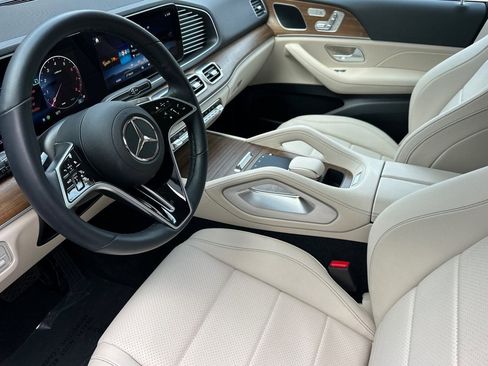 Used 2025 Mercedes-Benz GLE 350 350 image 4