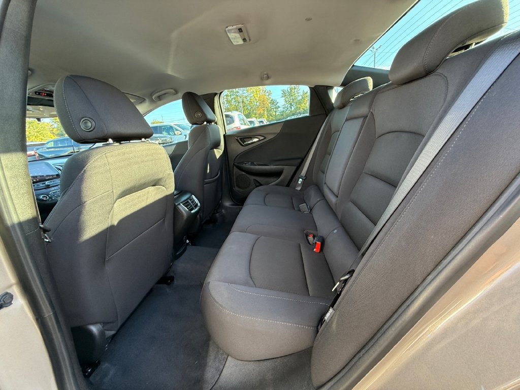 Used 2023 Chevrolet Malibu LT FWD image 21