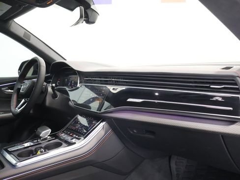 Used 2025 Audi SQ8 Prestige w/ Prestige Package image 23