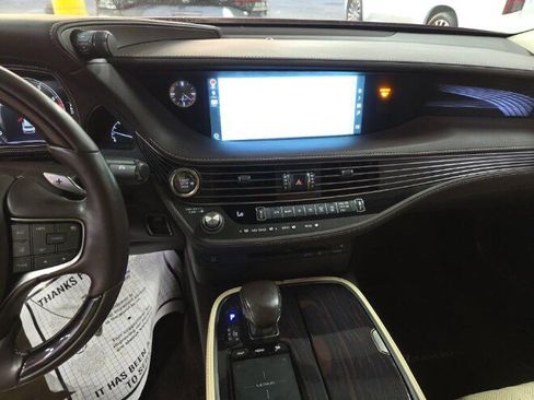 Used 2019 Lexus LS 500 AWD w/ Luxury Package image 12