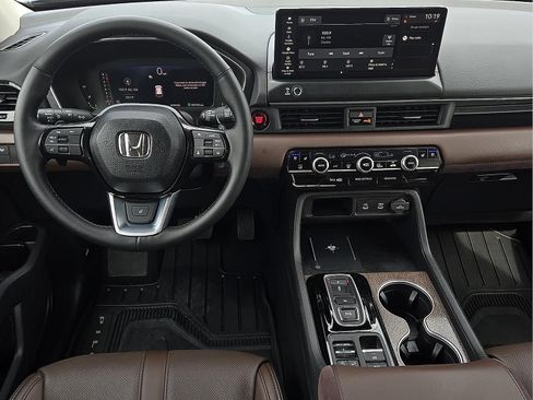 Used 2026 Honda Pilot Elite image 12