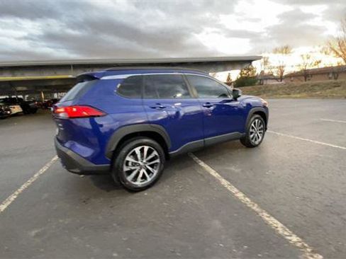 Certified 2023 Toyota Corolla Cross XLE image 8