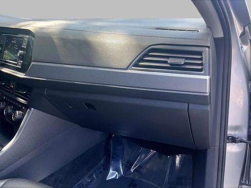 Used 2020 Volkswagen Jetta SE FWD image 19