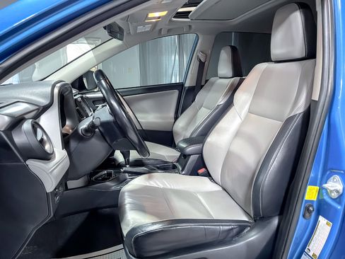 Used 2016 Toyota RAV4 Limited image 13